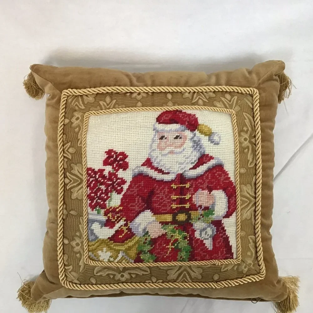 Lot of 2 Santa Claus Christmas Holiday Decorative Throw Pillows